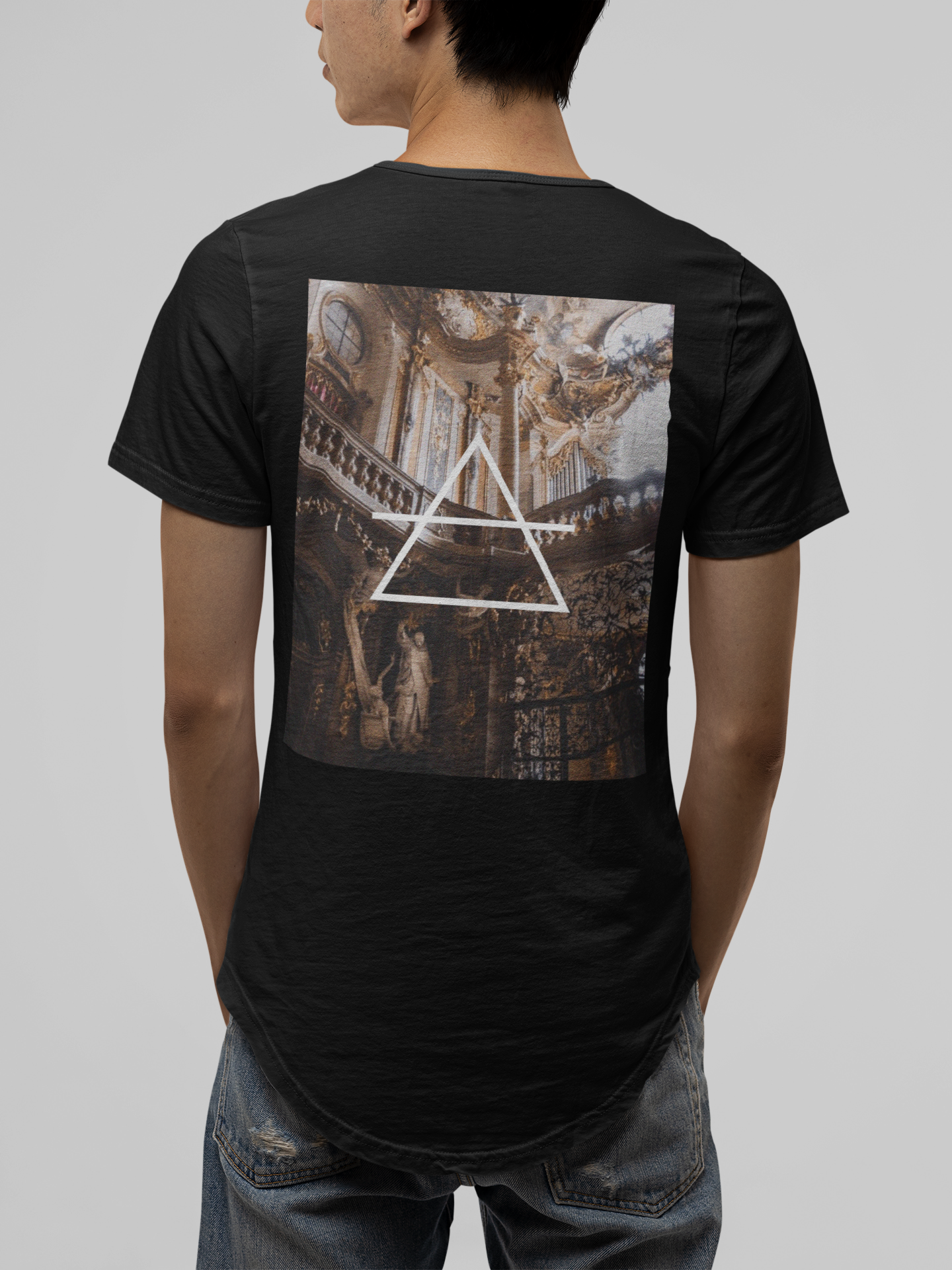 Royal Palace Curved Hem T-Shirt